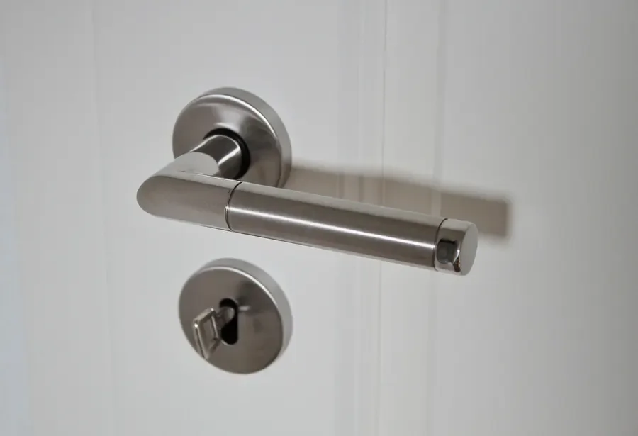 Lever door handle with a thumb turn – the open-door test when your uPVC door won't lock in Chester, Locksmith Chester guide